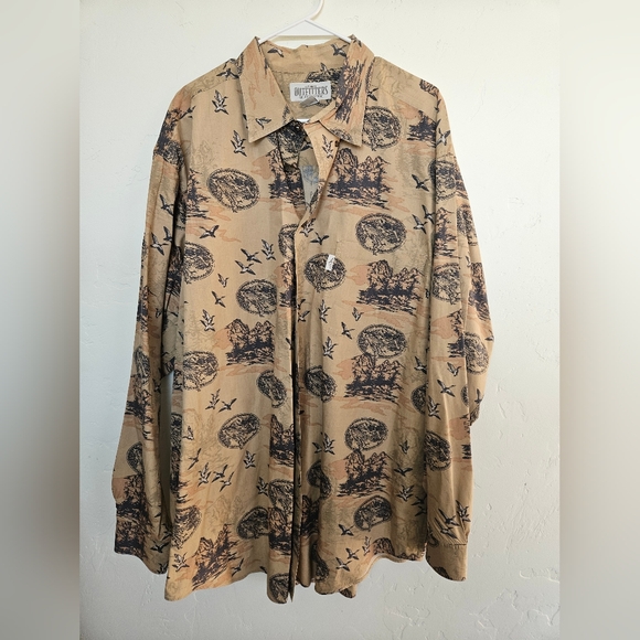 Roundtree & Yorke Other - Roundtree & Yorke Authentic Outfitters Tan and Navy Western Button Down